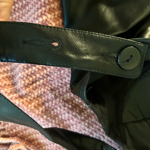 NWT Vegan Leather Crop top- Hazel & Olive- size M. country concert perfect!! - Picture 5 of 5